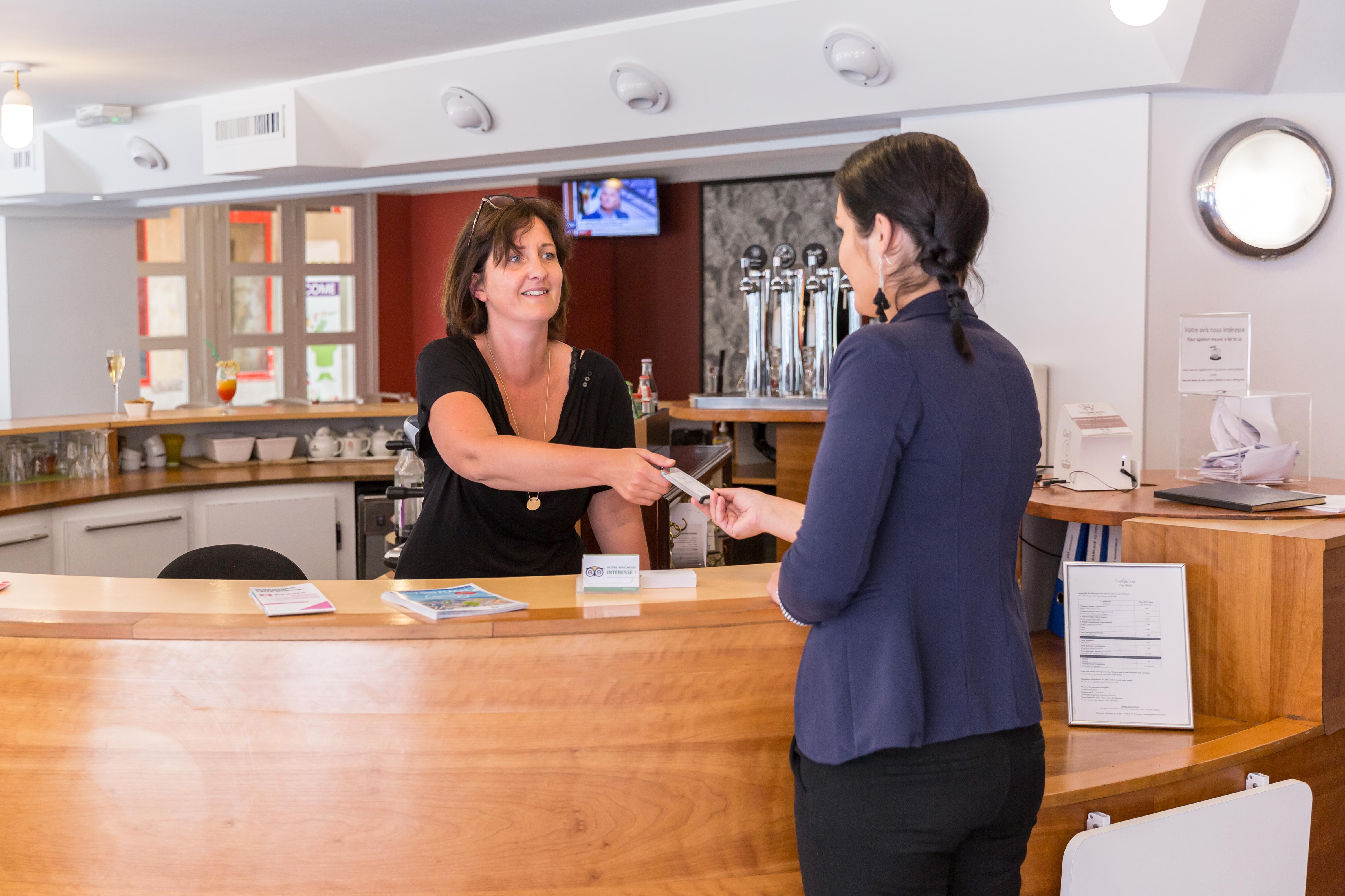 Best Western Plus Hotel Cargo Dunkirk Bagian luar foto